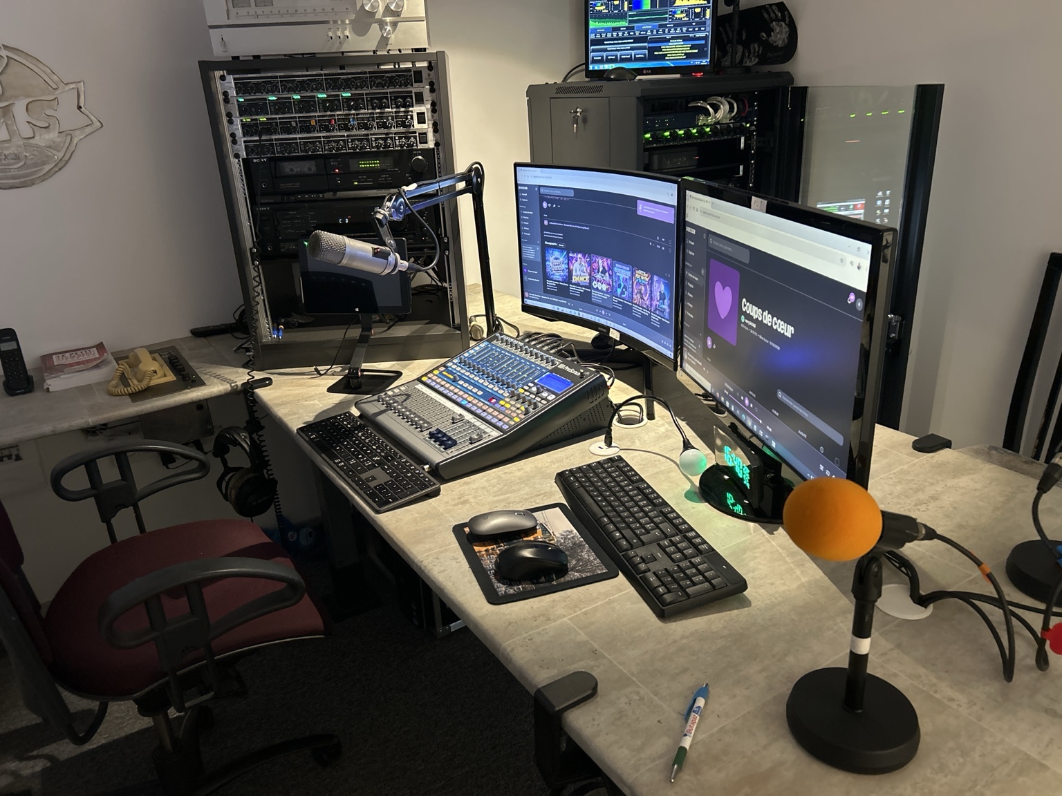 Le studio de Radio RMS
